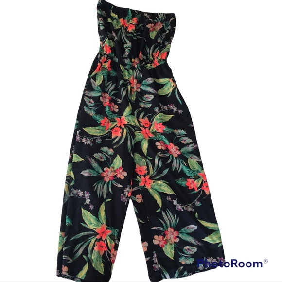 Hint of Blush tropical strapless jumpsuit - Picture 2 of 11